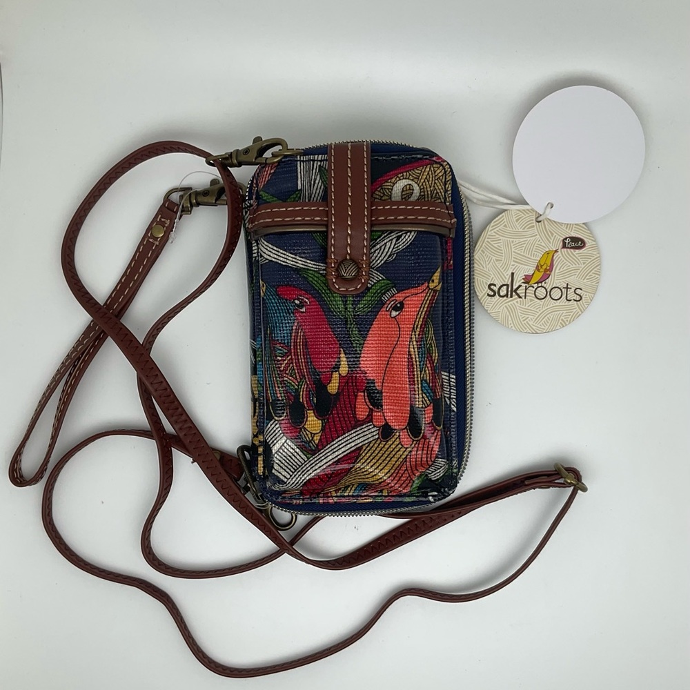 Sakroots Artist Circle Wristlet Crossbody Bag NWT